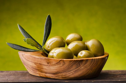 زیتون شور با طعم اصیل و بافت محکم